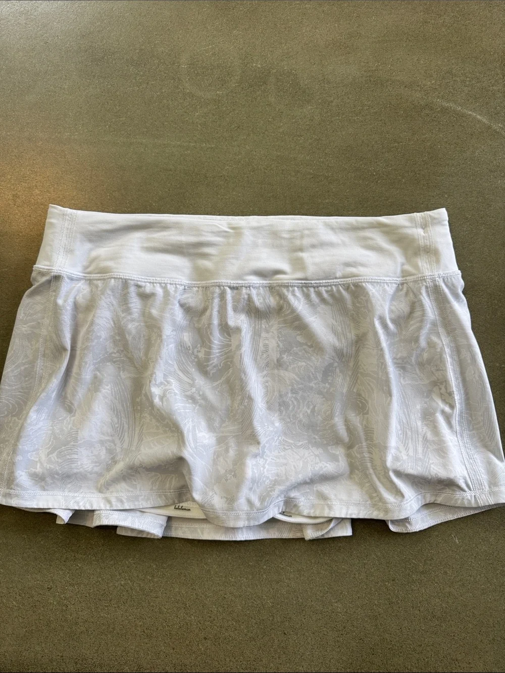 Lululemon pace rival skirt